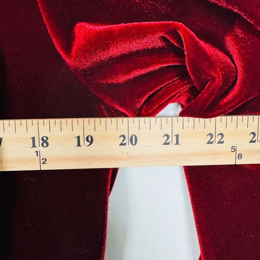 Gap Womens Burgundy Stretch Velvet Button Down Shirt Long Sleeve Red Top Size M - Picture 5 of 6